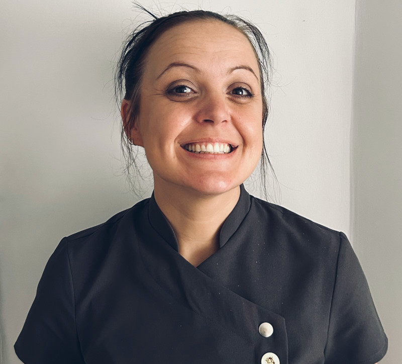 Profile image of myself Zoe, a fully qualified level 3 foot care practitioner.